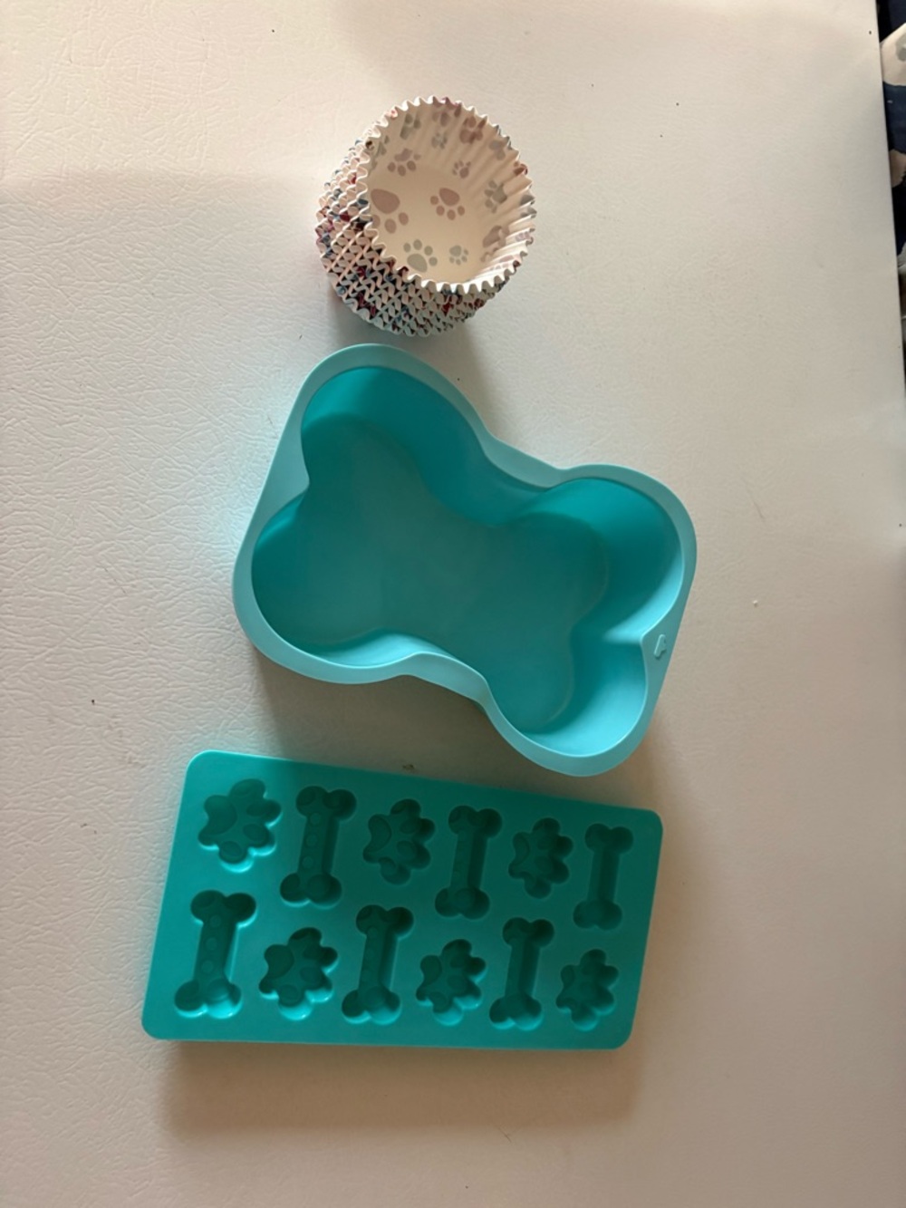 Teal Silicone Dog Bone mold & Treat Mold Set - cupcake liners